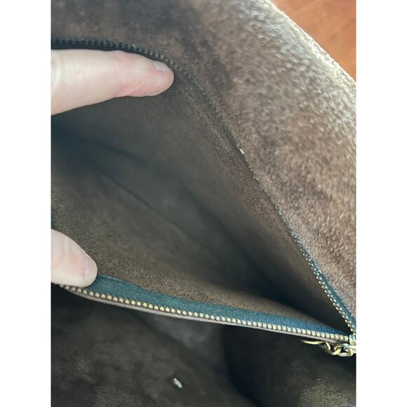 Rare Vintage BROWN Coach LEATHERWARE Classic Pouch Shoulder Bag mid-1970s - Picture 8 of 16